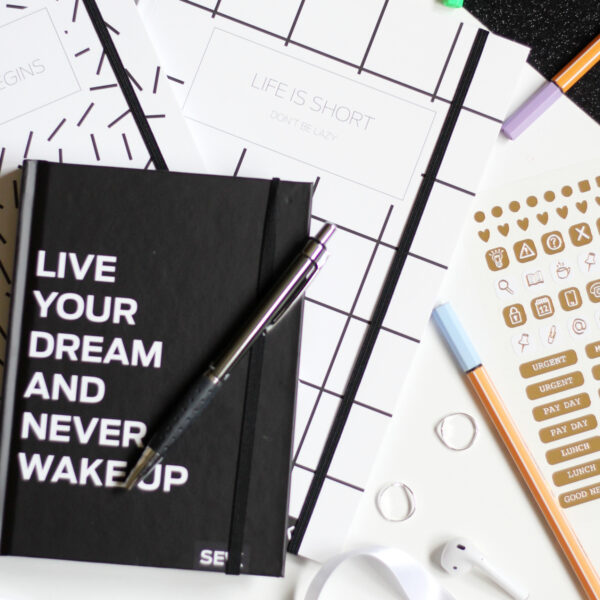 Bullet Journal / Dotted Notizbuch adventure begins & life is short (2 stk) – Bild 9